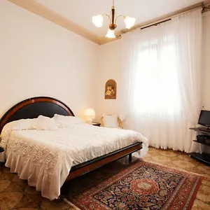Alloggio in famiglia Cavour, Nearby Cinqueterre, La Spezia